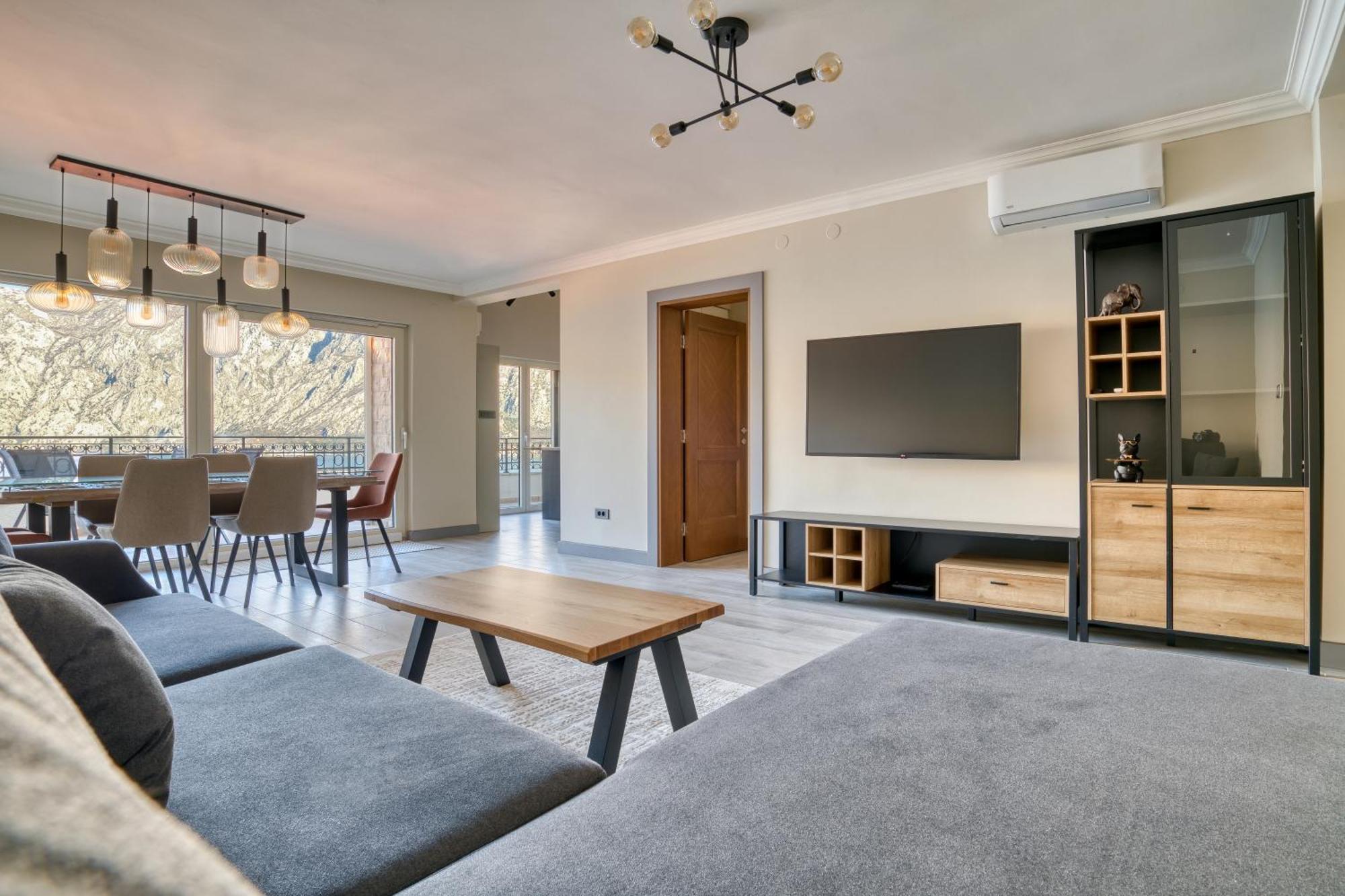 Luxurious 3-Bedroom Apartment By Mn Property Kotor Zewnętrze zdjęcie