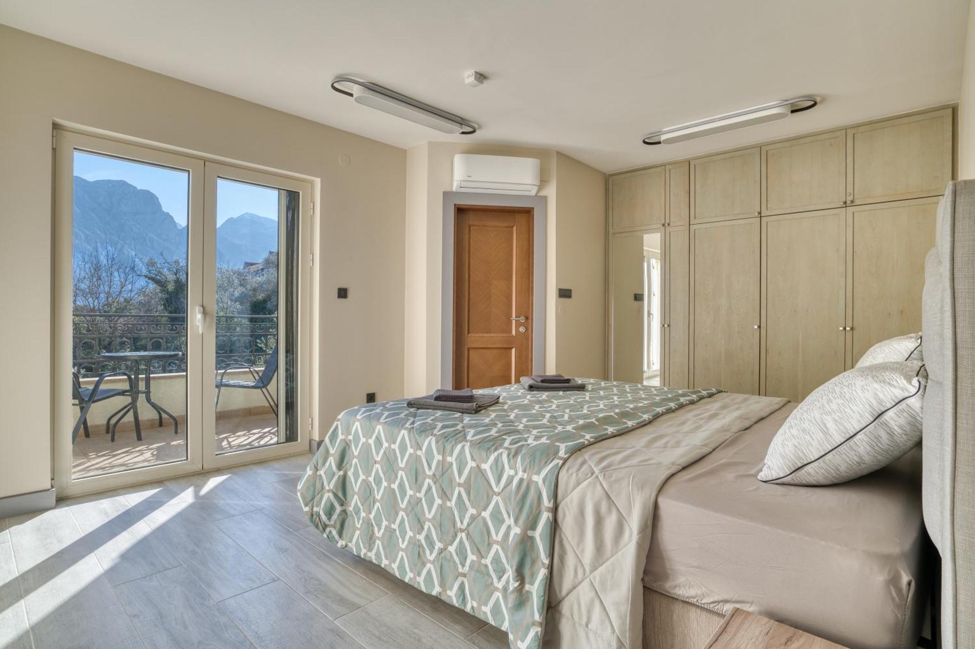 Luxurious 3-Bedroom Apartment By Mn Property Kotor Zewnętrze zdjęcie