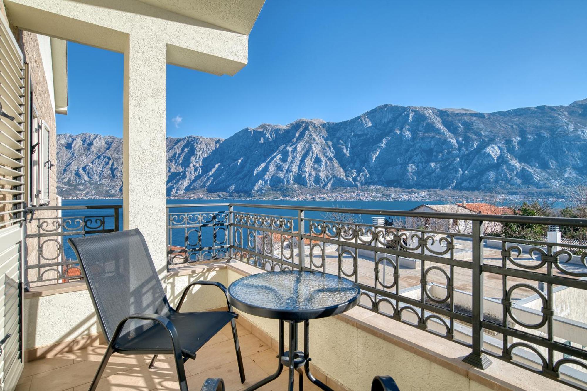 Luxurious 3-Bedroom Apartment By Mn Property Kotor Zewnętrze zdjęcie